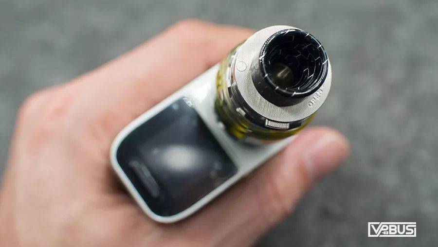 内置8000毫安电池 | SMOK V-FIN电子烟主机-文章实验基地