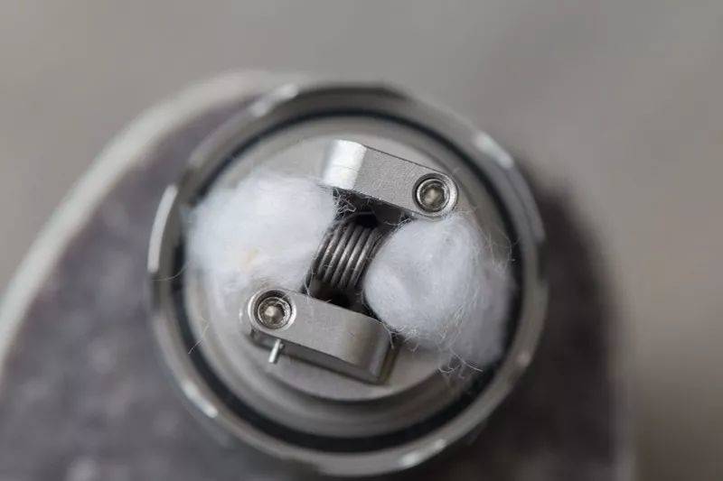 ARMOR RTA 电子烟大烟雾雾化器简评-文章实验基地